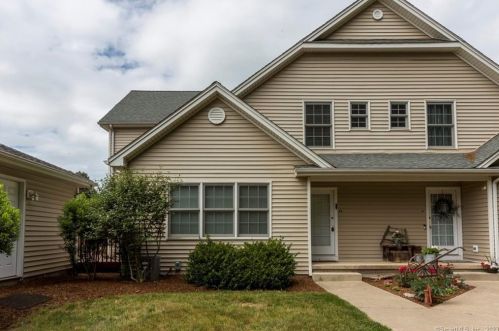 4 Reggie Way, East Windsor, CT 06016-1700