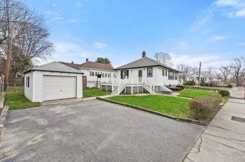 38 Monroe St, Norwood, MA 02062-4267