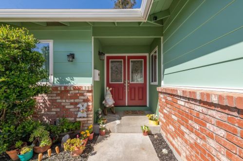 1412 Cottonwood St, Woodland CA  95695-5167 exterior