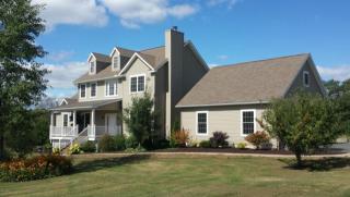 13 Orchard Rd, Honesdale, PA 18431-3255