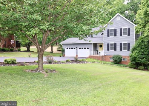 6 Devonshire Dr, Fredericksburg VA  22401-2100 exterior