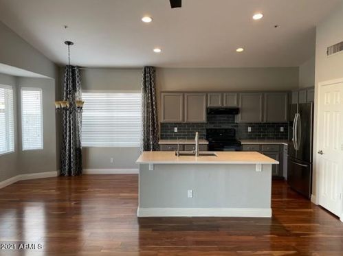 9288 Karen Dr, Scottsdale, AZ 85260-2820