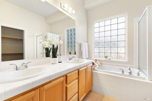 5518 Rainbow Cir, Santa Rosa CA  95409-4376 exterior