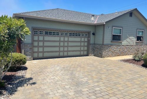 456 Grand Blvd, Princeton By The Sea, CA 94019-6107