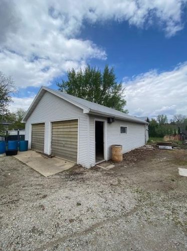 168 Davis St, Beaver Dam, WI 53916-2943