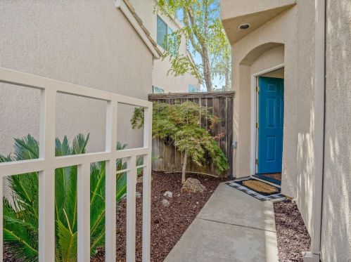 225 Pacific Oak Ct, Folsom, CA 95630-7941