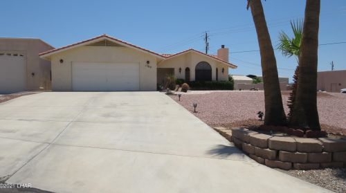 1760 Cessna Bay, Lake Havasu City, AZ 86404-2411