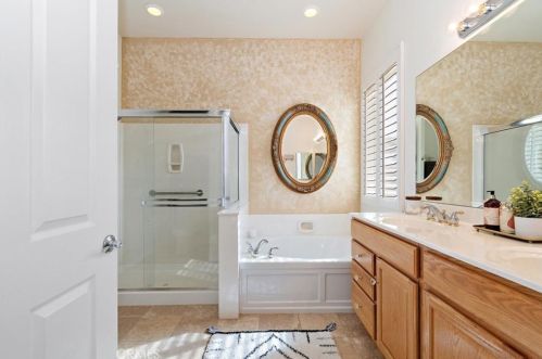 825 Sherwood Ct, Beaumont CA  92223-8556 exterior