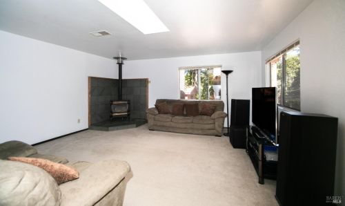 24150 Birch Pl, Willits CA  95490-9509 exterior