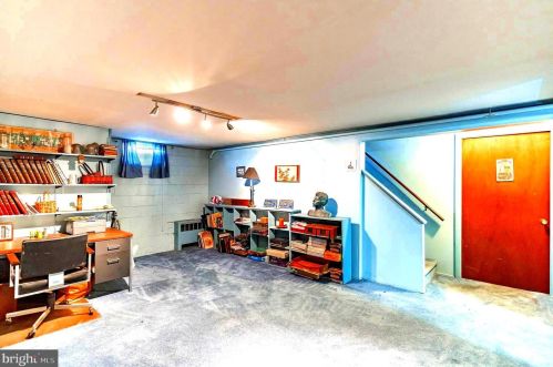 623 Crescent Ave, Lansdale PA 19446-3203 exterior