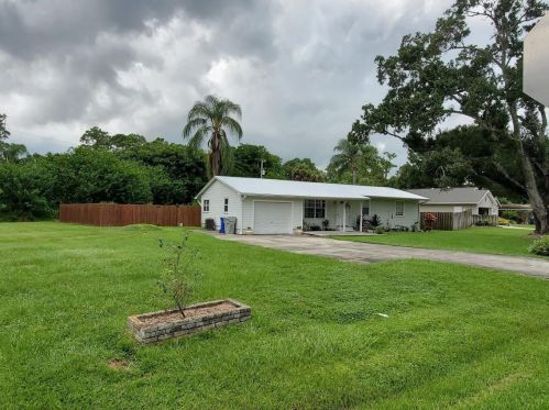 2605 47th Ave, Vero Beach, FL 32966-2046