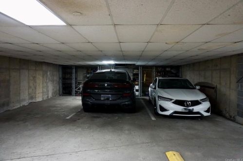 701 Pelham Rd, New Rochelle NY  10805-1100 exterior