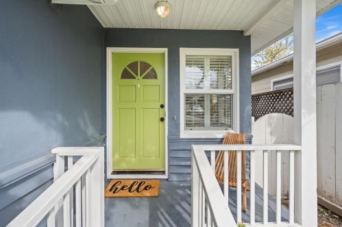 443 Upton St, Redwood City, CA 94062-2939