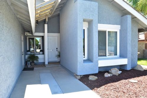 27504 Pamplico Dr, Santa Clarita, CA 91354-2033