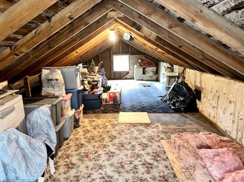 255 Blackhawk Rd, Beaver Falls PA  15010-1465 exterior