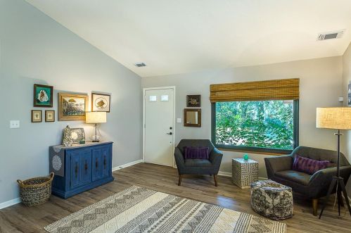 211 Bayshore Dr, Saint George Island FL  32328-3365 exterior