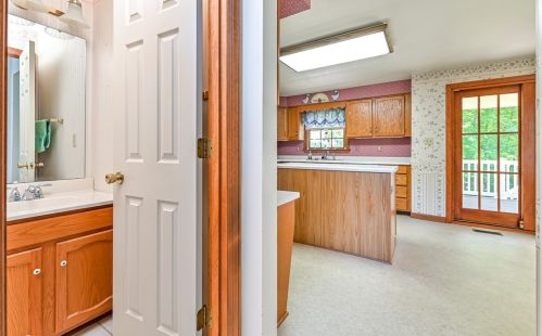 403 Elfinwild Ln, Glenshaw, PA 15116-1135