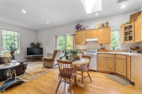 273 Mt Orange Rd, Middletown NY  10940-6771 exterior