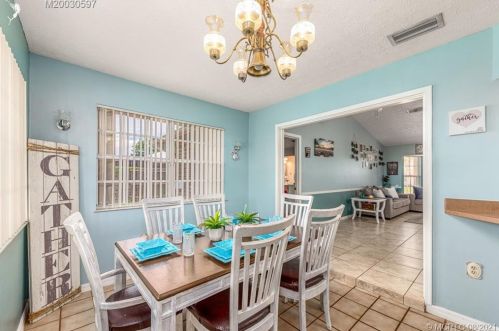 381 Gulfstream Ave, Fort Pierce FL  34983-1218 exterior