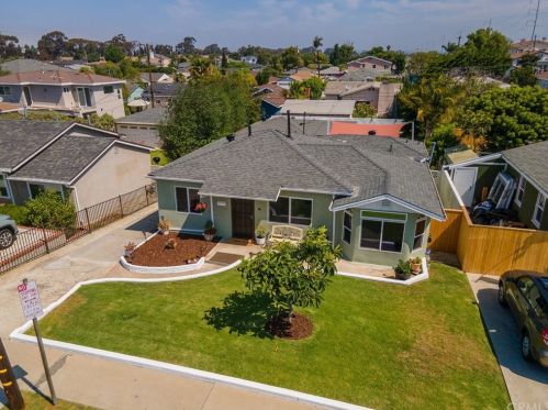 5117 140th St, Hawthorne, CA 90250-6522