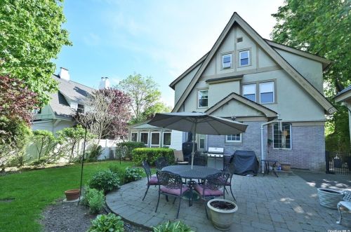 50 Burton Ave, Woodsburgh NY  11598-1750 exterior