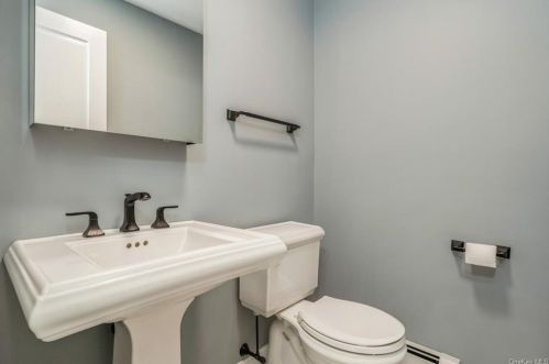 128 Country Clb Dr, Florida NY  10921-1555 exterior