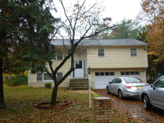 200 Oakhurst Rd, Oakhurst NJ  07755-1422 exterior