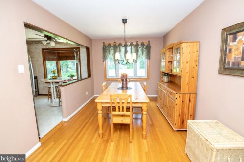 188 Windsor Ave, Southampton PA  18966-3334 exterior