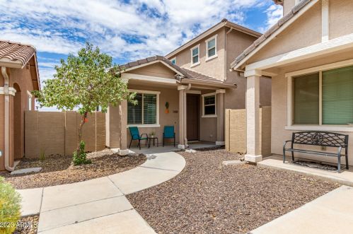2428 73rd Ln, Phoenix, AZ 85035-3264