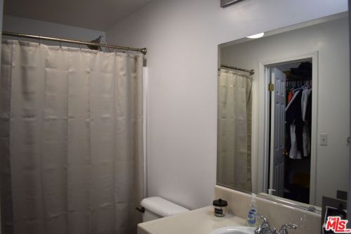 5706 Siena Ln, Bakersfield CA  93308-7158 exterior