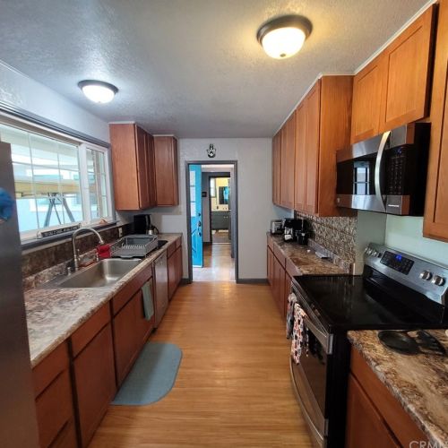 475 9 St, Lakeport CA  95453-4220 exterior