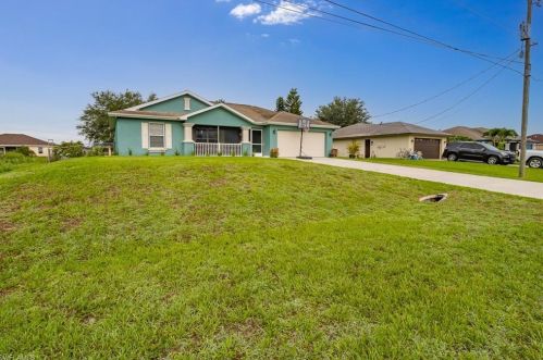 1033 Cedartree Ave, Lehigh Acres, FL 33971-7588