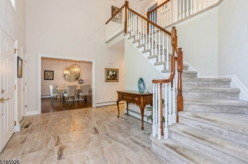 5 Shirewood Dr, Scotch Plains NJ 07076-2513 exterior