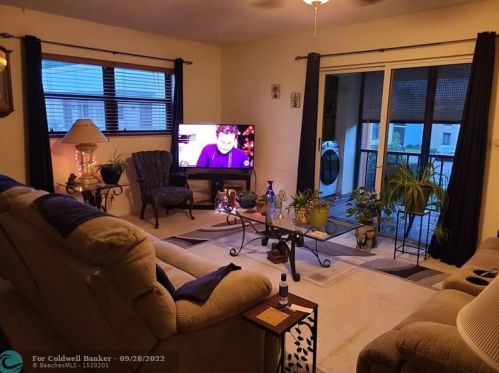2429 Jaeger Dr, Delray Beach, FL 33444-2041