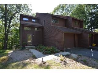 9 Sandy Brook Rd, Clinton, CT 06413-2400