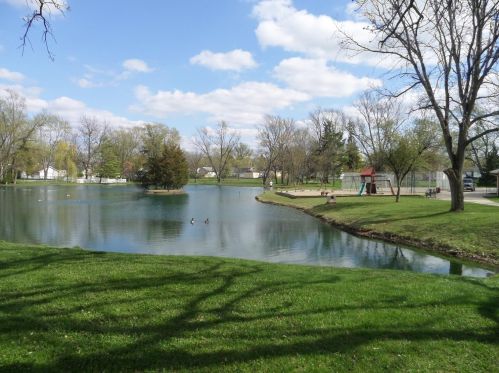 341 Anderson St, Crown Point IN  46307-3201 exterior