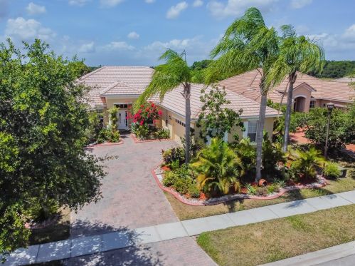 1821 Windward Oaks Ct, Kissimmee, FL 34746-2834