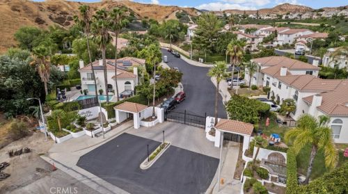 29127 Harmony Way, Santa Clarita, CA 91390-4197