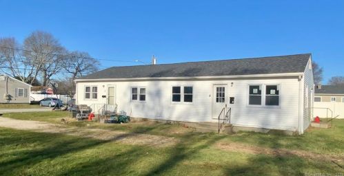 2 Waco Ct, Groton, CT 06340-4719
