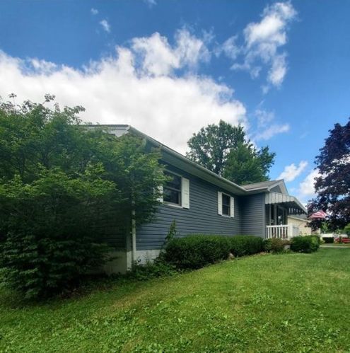 106 8th Ave, Greenville, PA 16125-1307