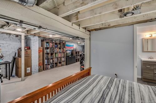 2902 Irving St, Denver CO 80211-3630 exterior