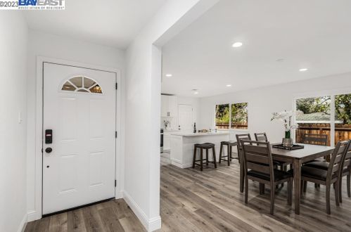 4237 Ridge Dr, West Pittsburg CA  94565-6033 exterior