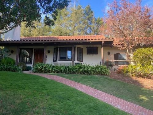 180 Fox Holw Rd, Redwood City CA  94062-3608 exterior