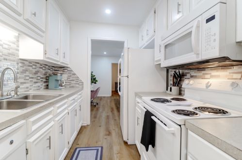 643 Baytree Cir, Mount Pleasant SC  29464-3535 exterior