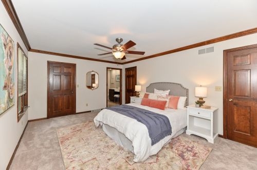 12427 Golf Dr, Thiensville WI  53092-2462 exterior