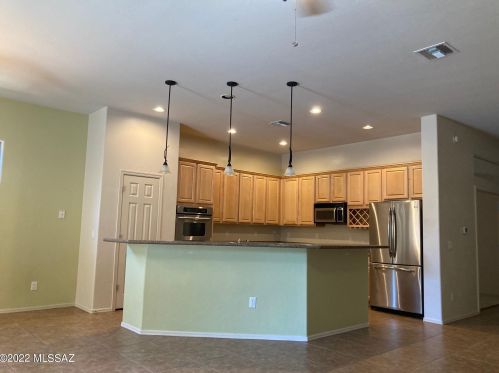 10669 Whelan Pl, Tucson, AZ 85737-6635
