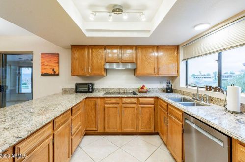 15951 Thistle Dr, Scottsdale AZ 85268-4348 exterior