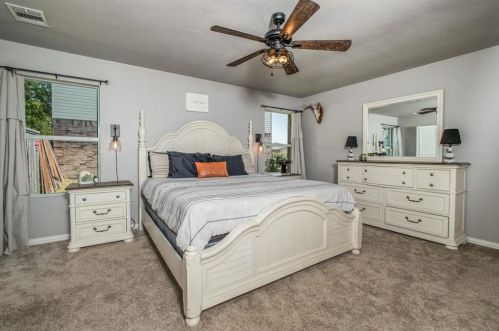 7704 Settlement Dr, Denton TX  76210-7119 exterior