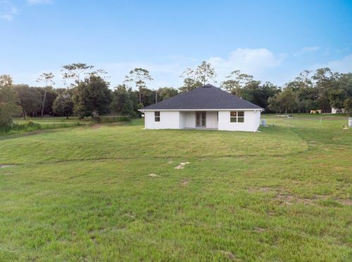 427 Braddock Ave, Osteen, FL 32764-9203