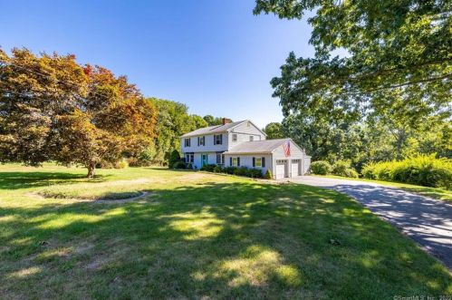 10 Harvard Ter, Norwich, CT 06360-1835